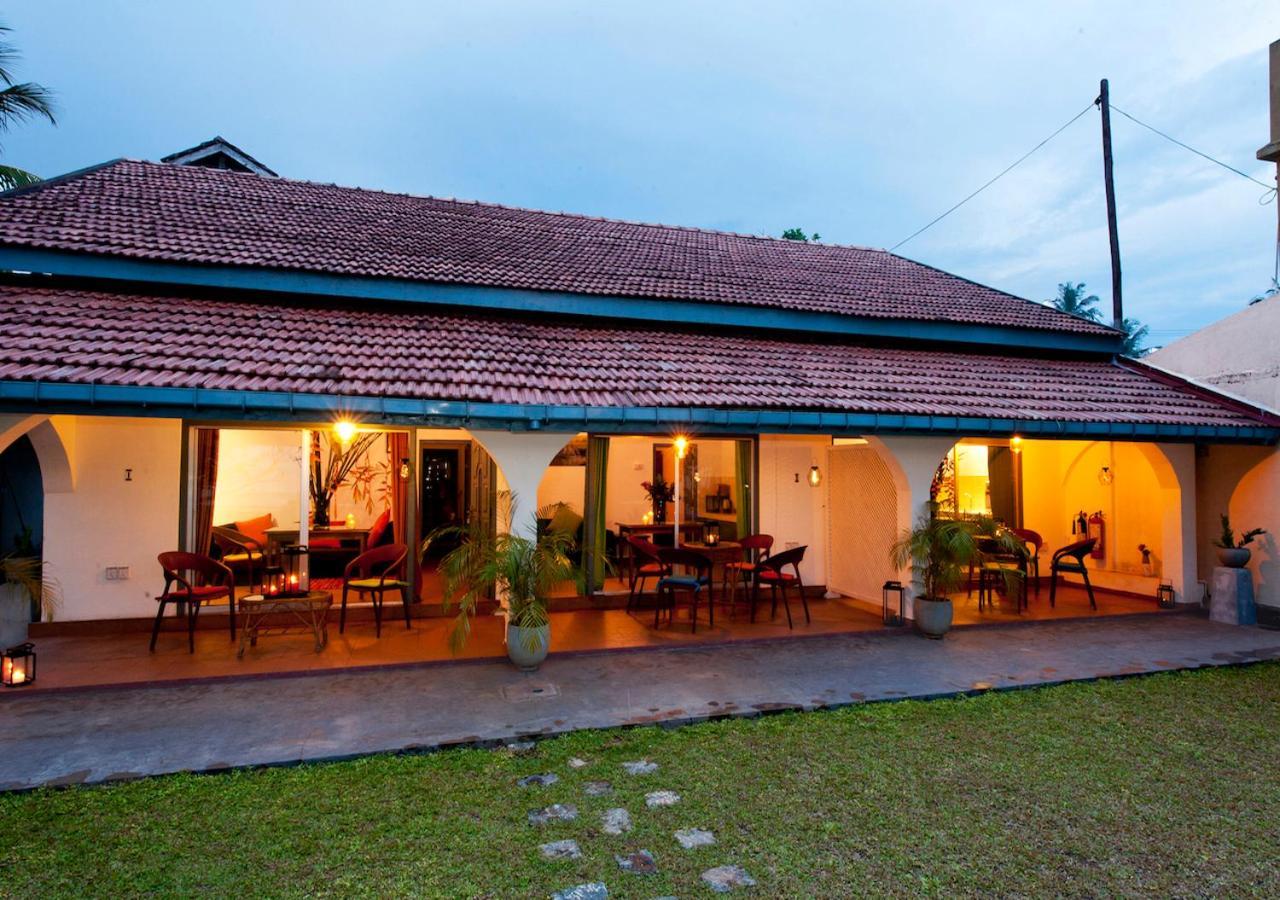 Bed and Breakfast Isle Of Thalpe à Unawatuna Extérieur photo