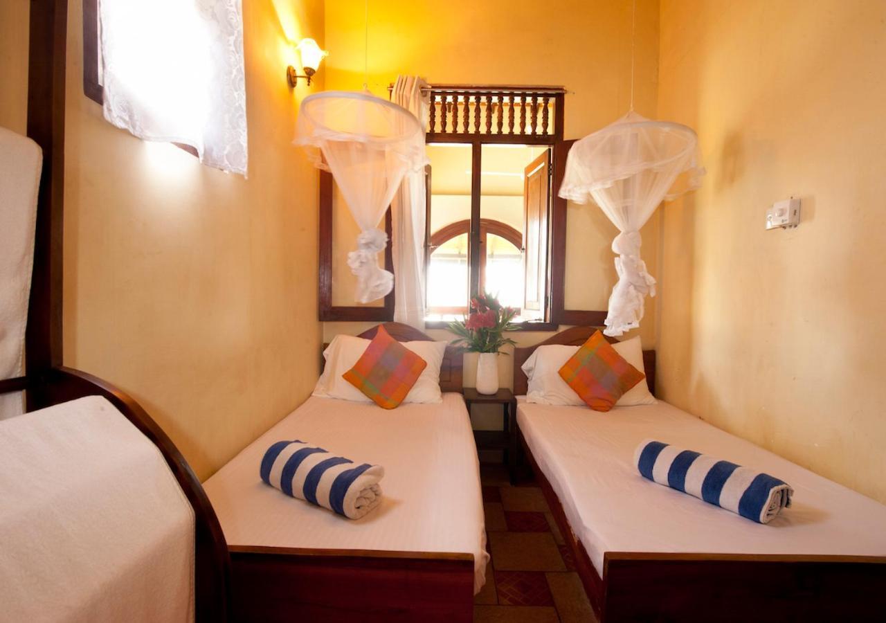 Bed and Breakfast Isle Of Thalpe à Unawatuna Extérieur photo